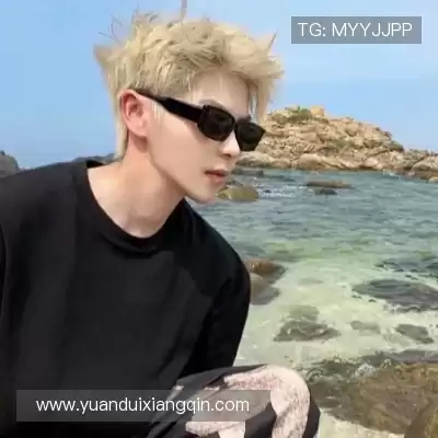 鲁羿嵩